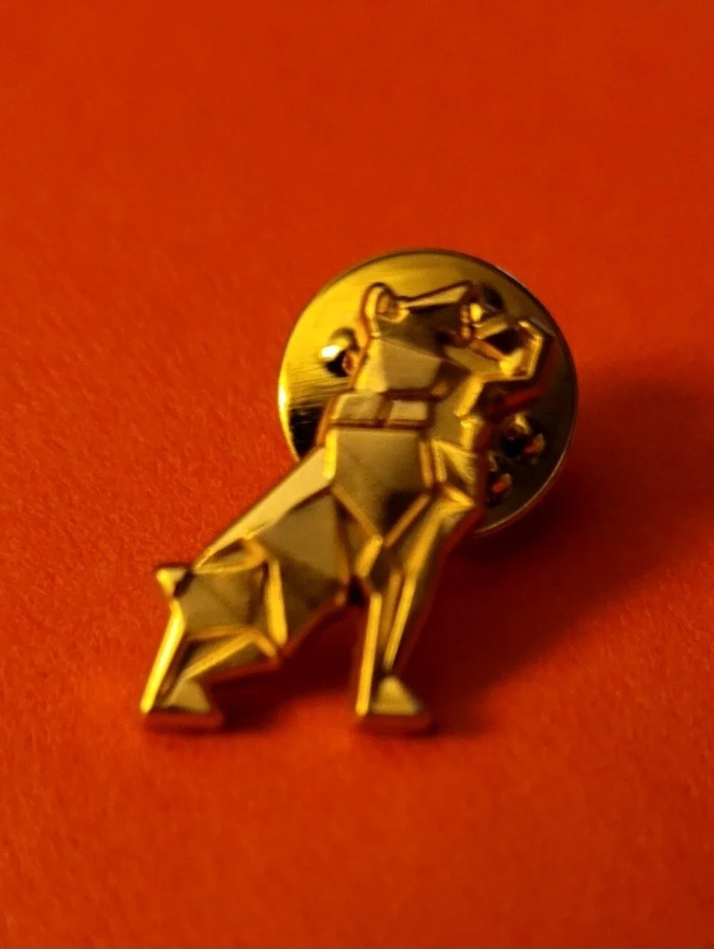 Mack Trucks Goldtone Dog Lapel Pin - Men Accessories